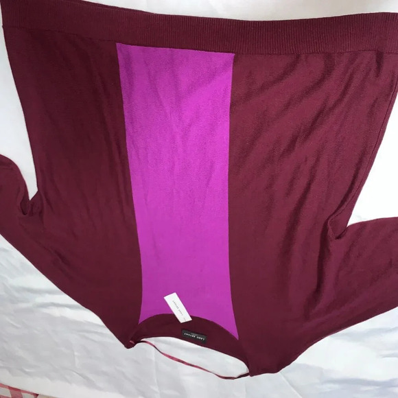 Lane Bryant classic fit pullover sweater, flattering colorblock size 22/24 - Picture 5 of 9